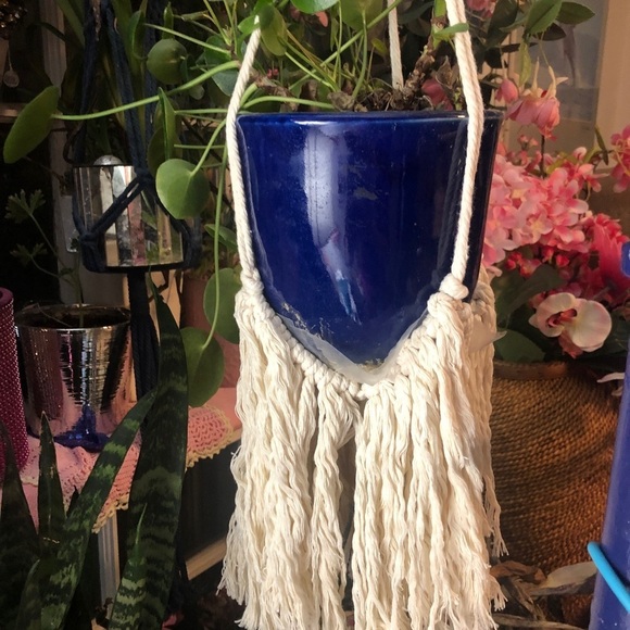 - Macrame Plant Hanger. Brand New. Multiples available. - Picture 2 of 3